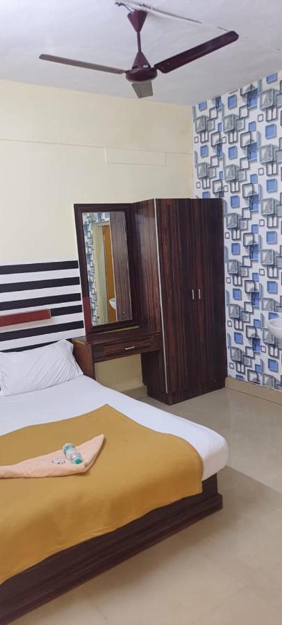 Hotel Orginal Residency 科兰 外观 照片