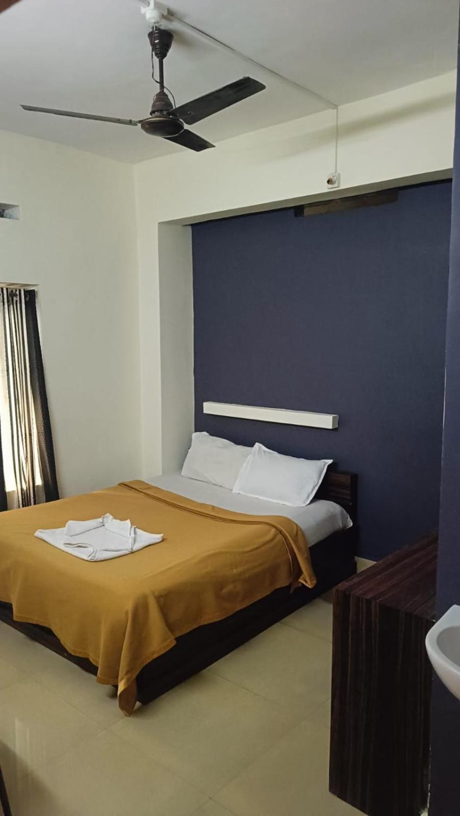 Hotel Orginal Residency 科兰 外观 照片