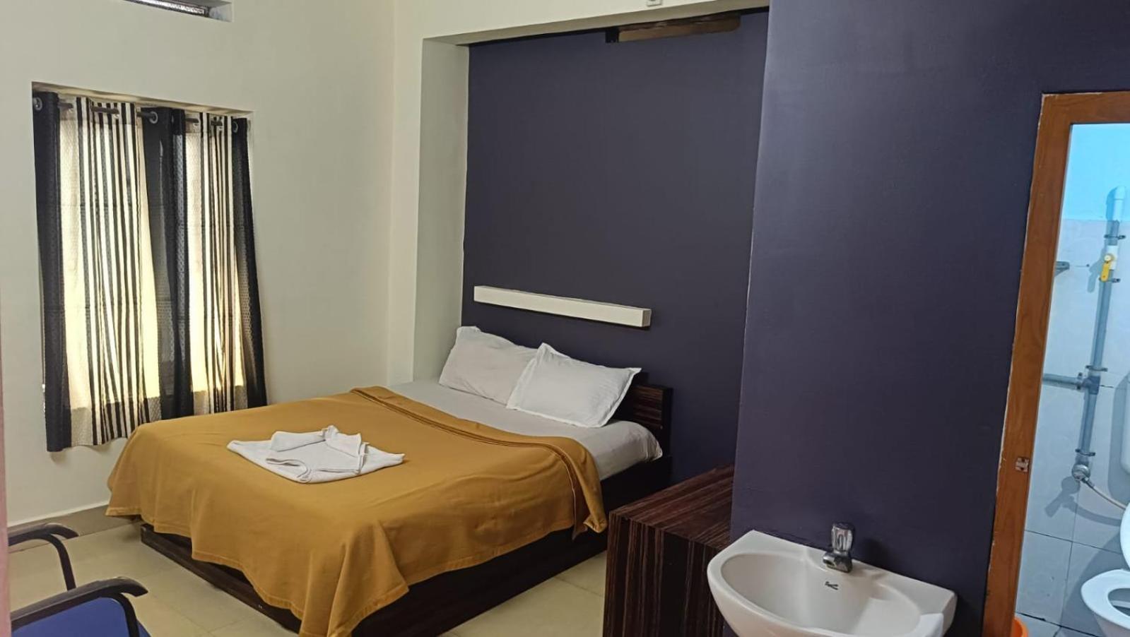 Hotel Orginal Residency 科兰 外观 照片